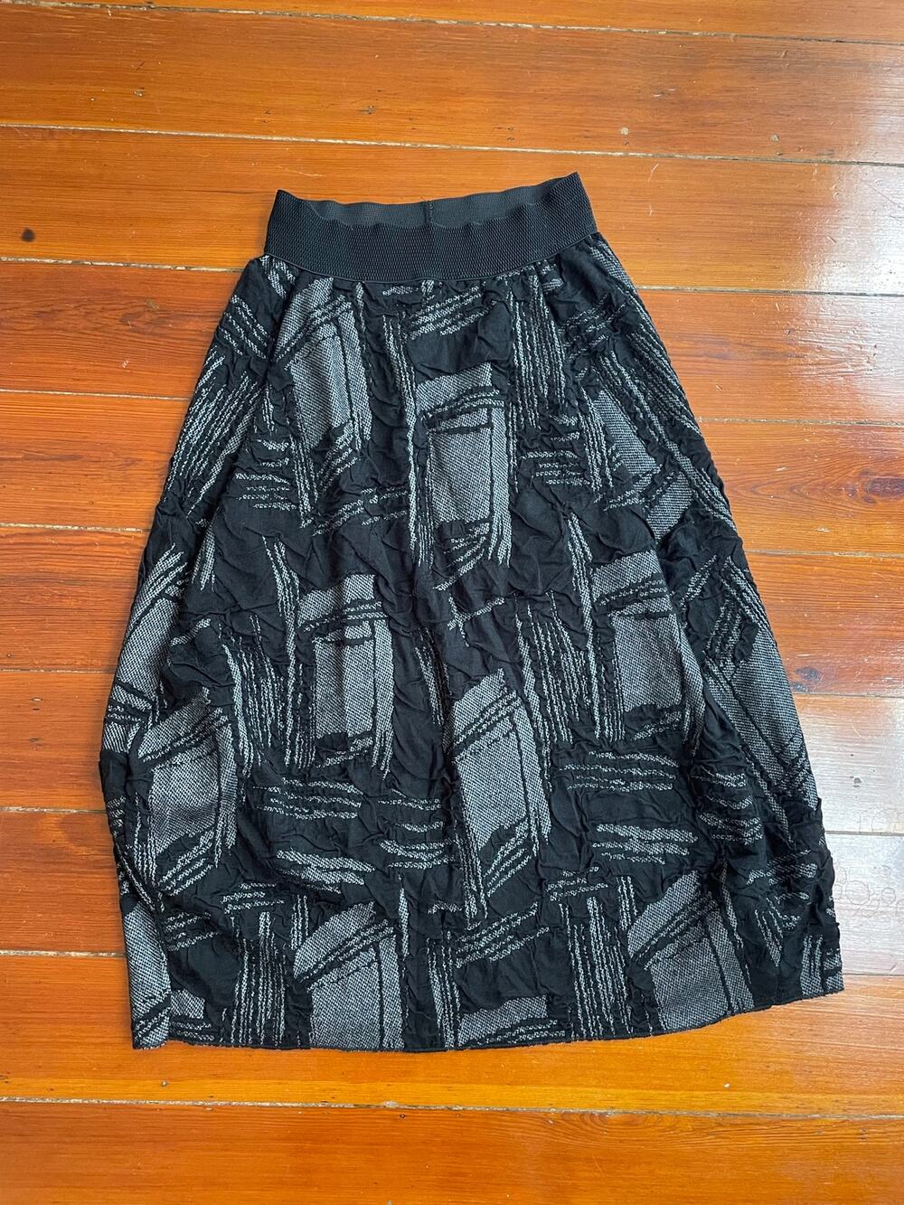 Made in Italy Abstract Textured Bubble Midi Skirt Black Gray Sz M